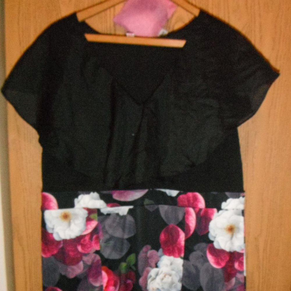 Size 3X dress, unknown brand, black & floral